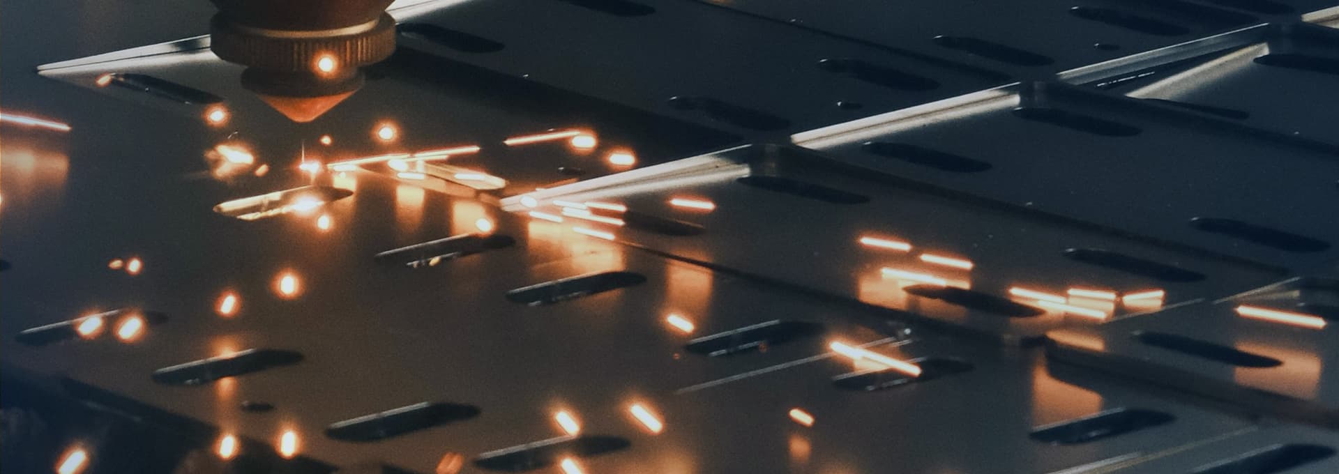 非（fēi）標定製 • 按需智造